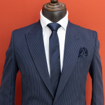 کت و شلوار راه راه سرمه ای