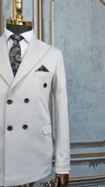 کت و شلوار شش دکمه کشی