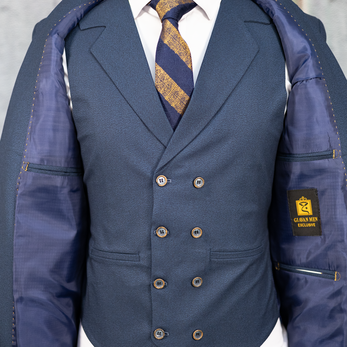 کت و شلوار عالیجناب با جلیقه