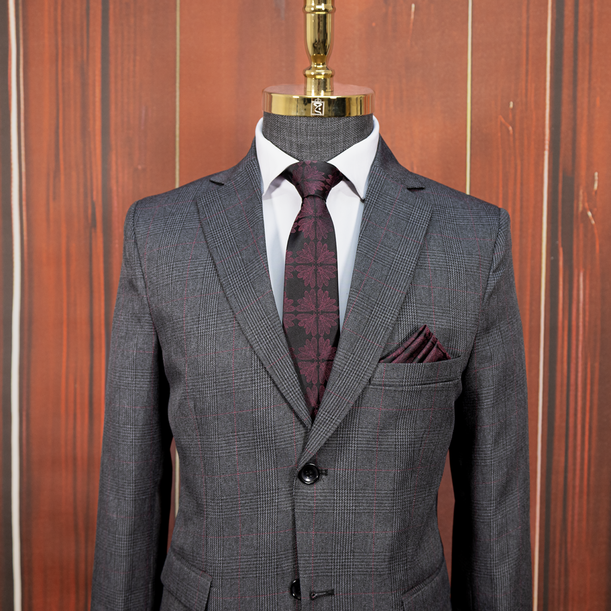 کت شلوار چهارخونه طوسی