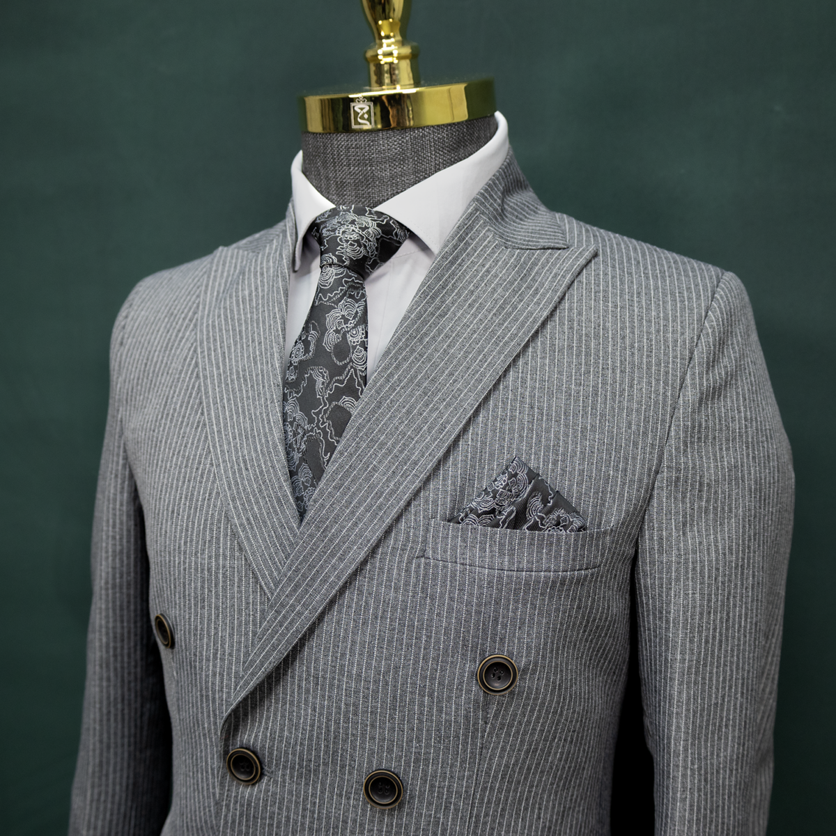 کت شلوار شش دکمه