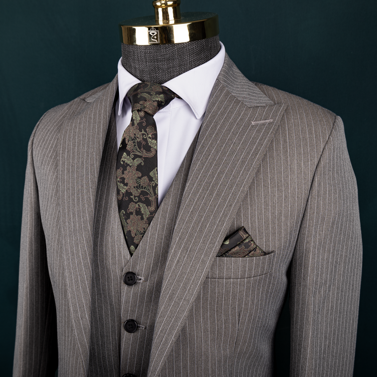 کت و شلوار و جلیقه عالیجناب