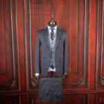کت و شلوار طوسی سرژه با جلیقه دبل فیس