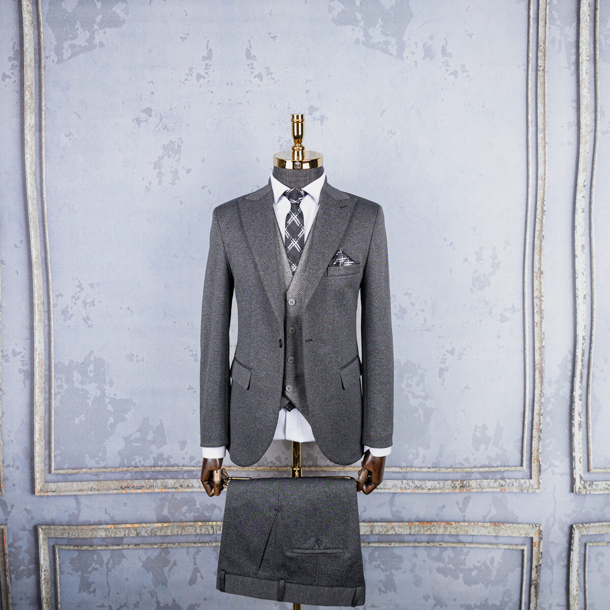 کت و شلوار ذغالی کاردین با جلیقه دو رو