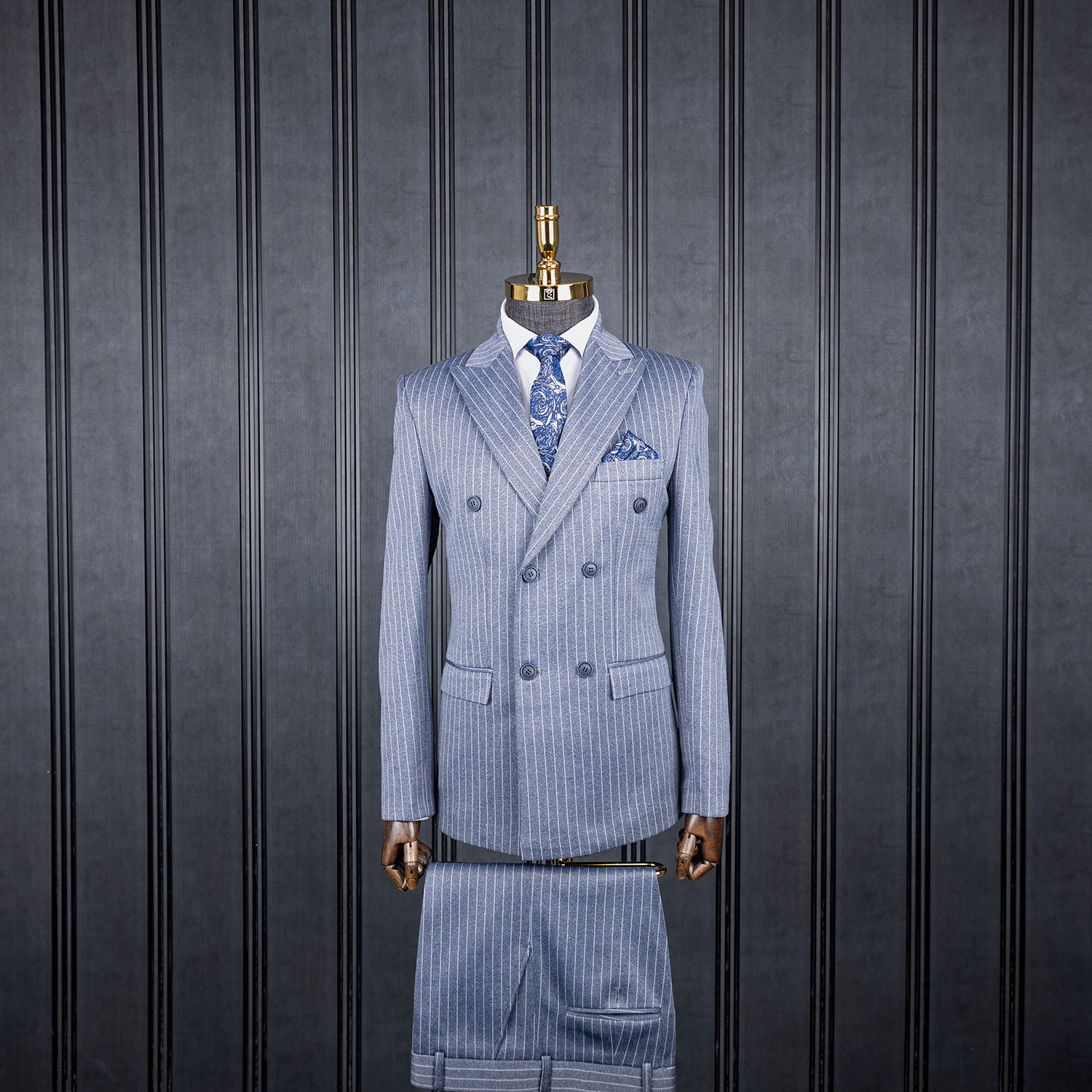 کت و شلوار آبی روشن دیپلمات دبل برست