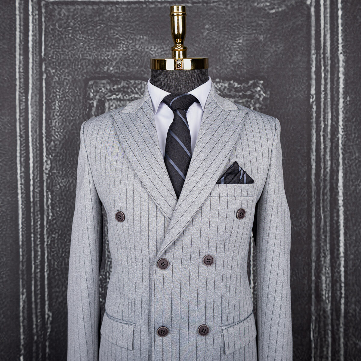 کت شلوار نقره ای شش دکمه