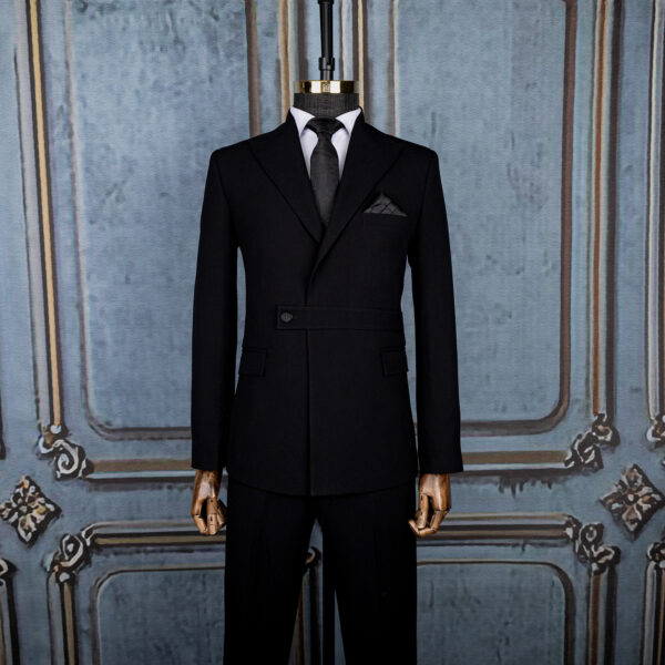 کت و شلوار مشکی بزیاق بلتیکا