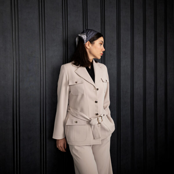 کت و شلوار کرم چهارجیب زنانه