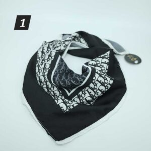 دستمال گردن طرح‌دار